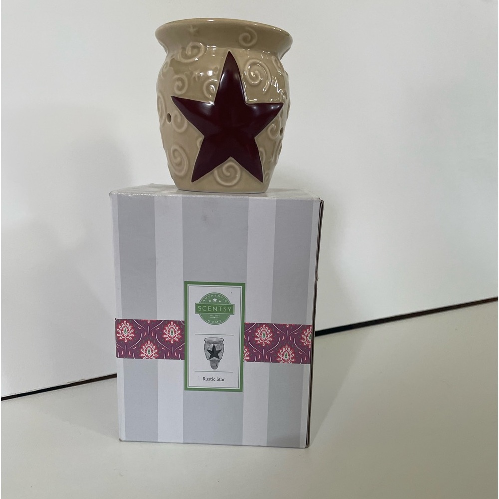 Brand New - Scentsy Rustic Star Plug in Warmer